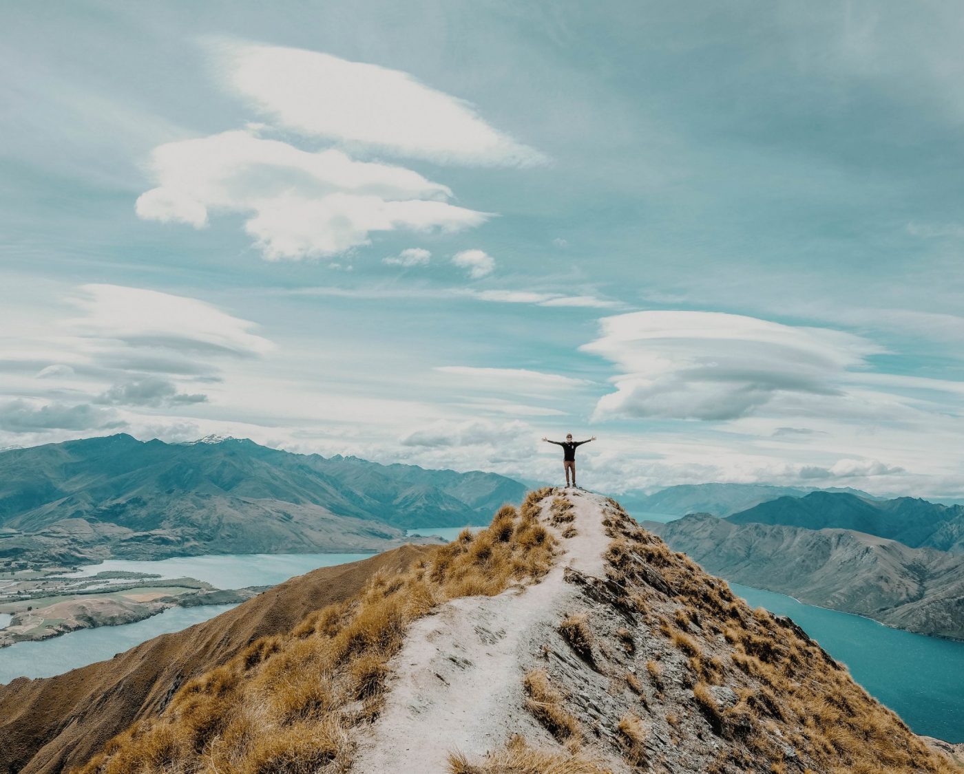 paula-may-AJqeO_-ifx0-unsplash